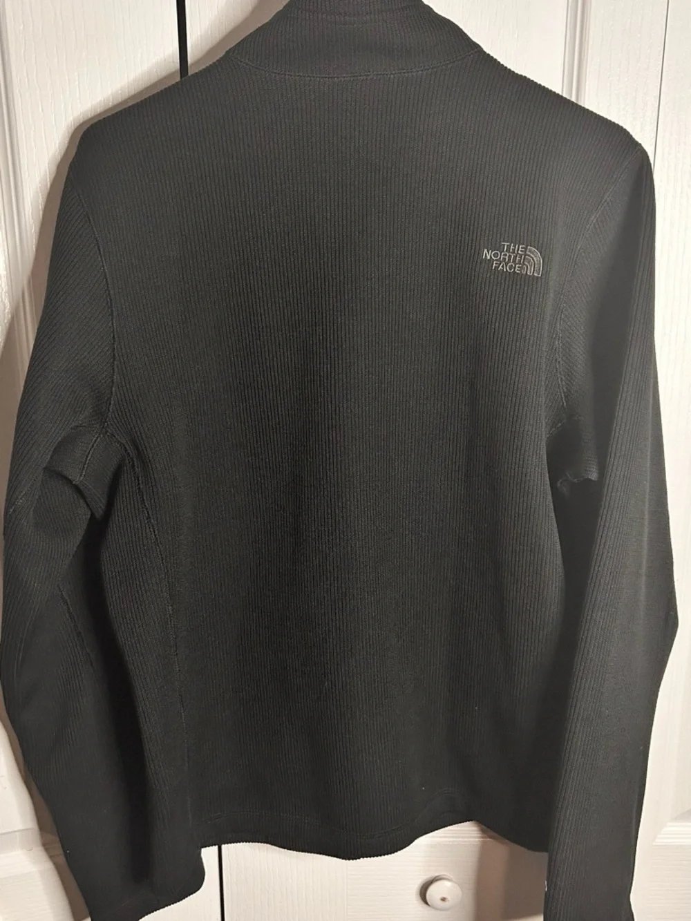 North Face Jacket Mens Medium Black Fleece Full Zip Outdoor Knit Thermoball F16‎